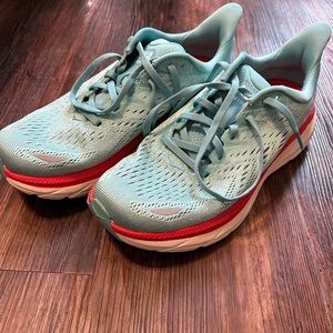 Women’s Hoka Clifton 8 Size 7.5